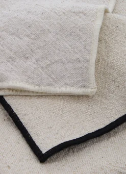 Discount Bouchara COUSSIN UNI COTON-LIN AVEC BOURDON CONTRASTÉ ÉCRU/NOIR