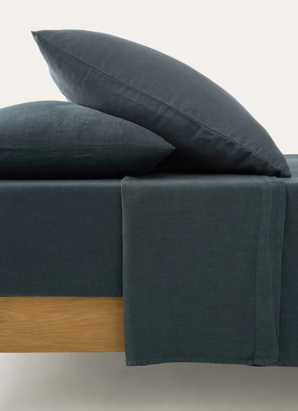 Sale Bouchara DRAP PLAT UNI EN LIN LAVÉ - 165GR CHARBON