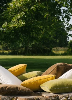 Sale Bouchara GRAND COUSSIN EN VELOURS AVEC PASSEPOIL RAYÉ VERT ANIS