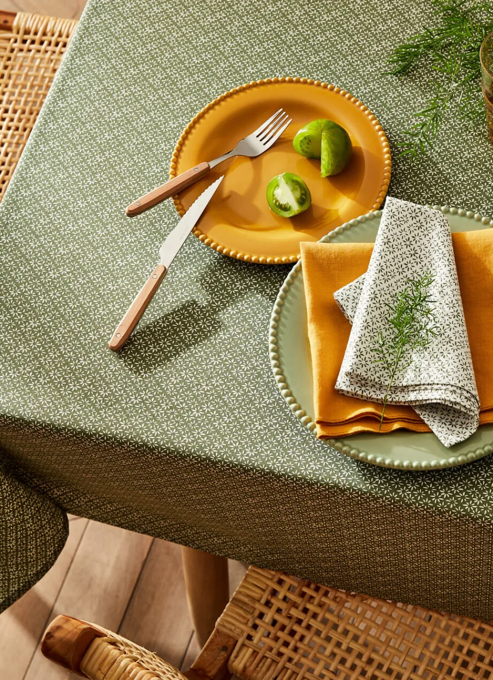 Sale Bouchara NAPPE EN COTON ENDUIT IMPRIMÉ PETITES FLEURS KAKI/BLANC