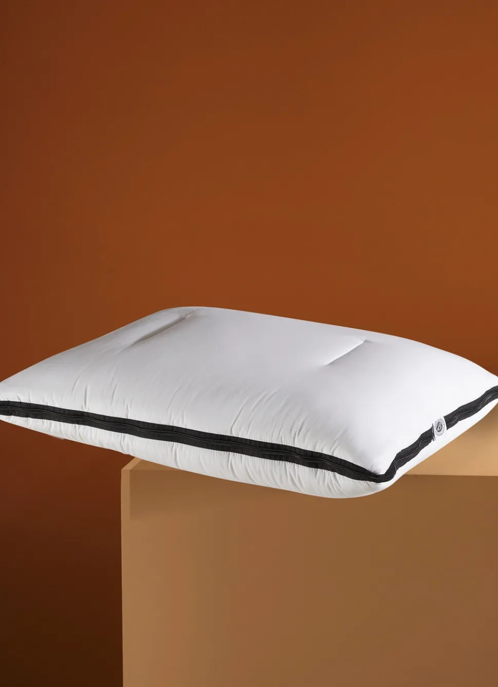 Discount Bouchara OREILLER RECTANGULAIRE À MÉMOIRE DE FORME BLANC