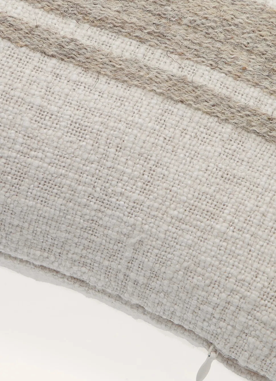 Sale Bouchara PETIT COUSSIN TEXTURÉ AVEC BANDE BRODÉE EN JUTE BEIGE