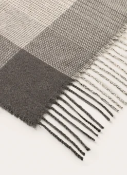 Clearance Bouchara PLAID À CARREAUX FINITIONS FRANGÉES TRAIL GREGE