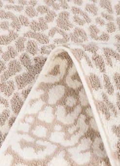 Bouchara TAPIS DE BAIN EN BOUCLETTE À MOTIF LÉOPARD BEIGE CLAIR